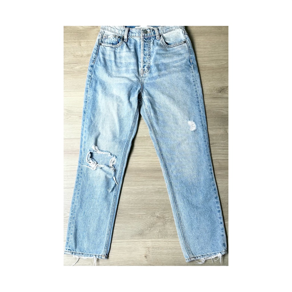 Hidden Straight Leg Jeans